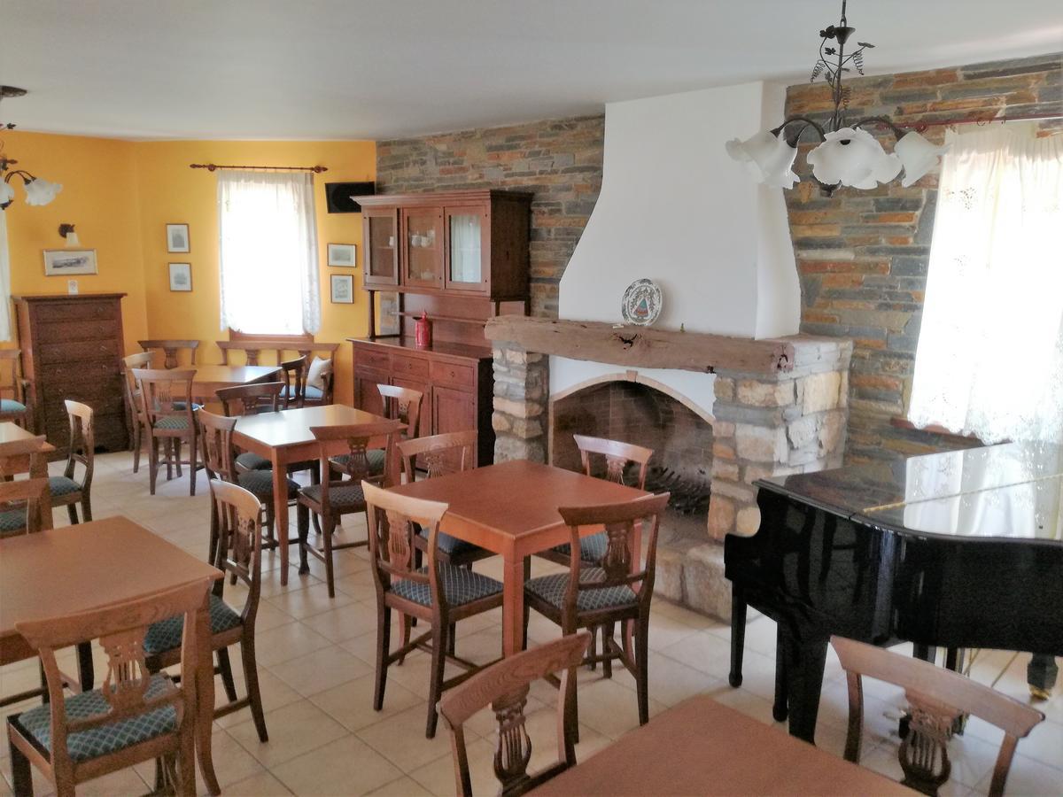 Отель Filosxenia Roxani Country House Марония Экстерьер фото